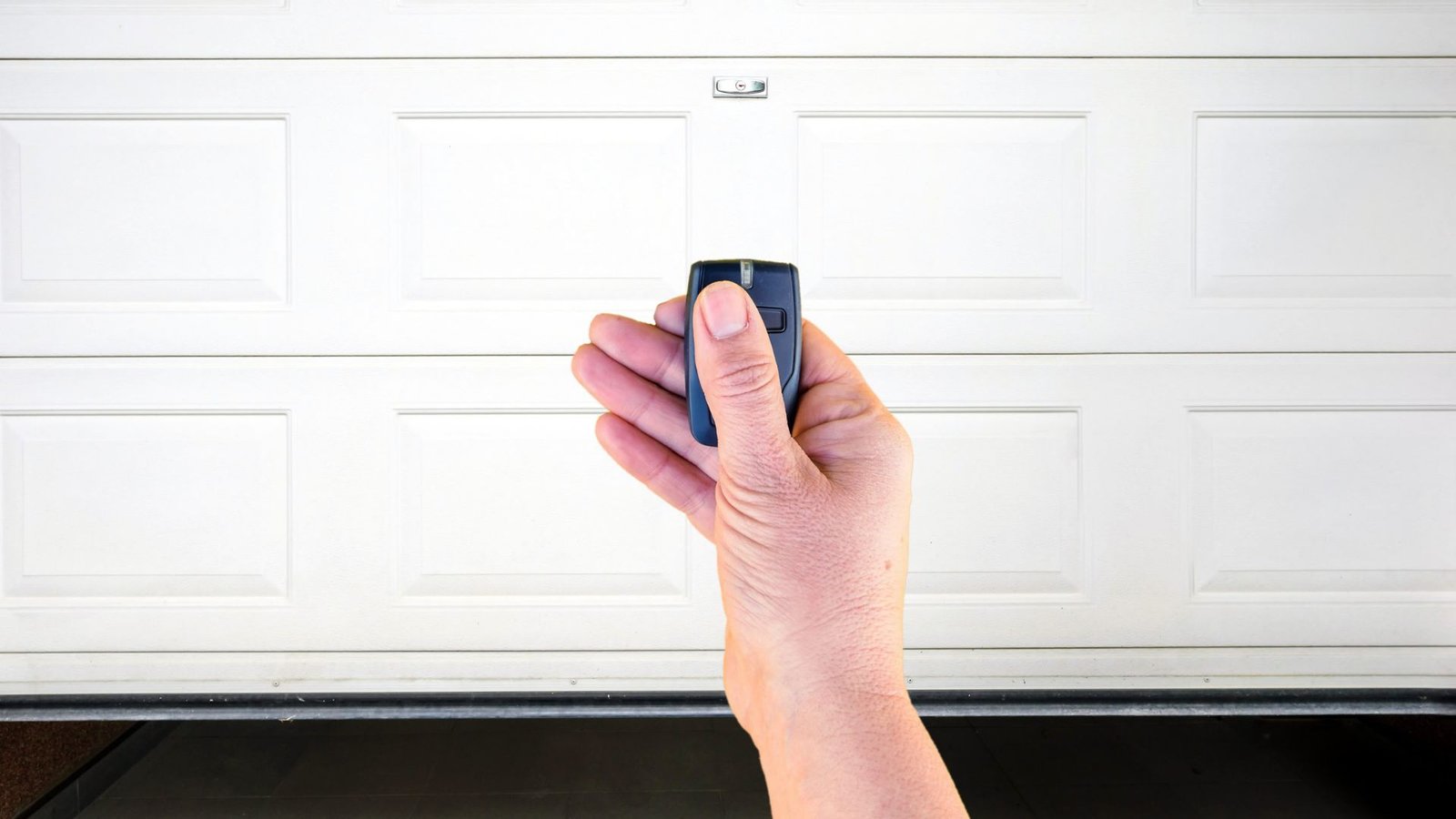 How to Change Garage Door Opener Code in Minutes (Step-by-Step Guide)